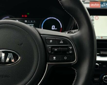 Білий Кіа Niro, об'ємом двигуна 0 л та пробігом 62 тис. км за 24500 $, фото 48 на Automoto.ua