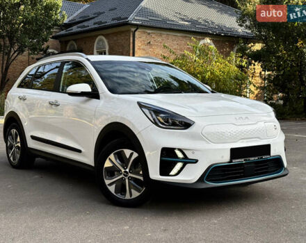 Белый Киа Niro, объемом двигателя 0 л и пробегом 44 тыс. км за 24600 $, фото 2 на Automoto.ua