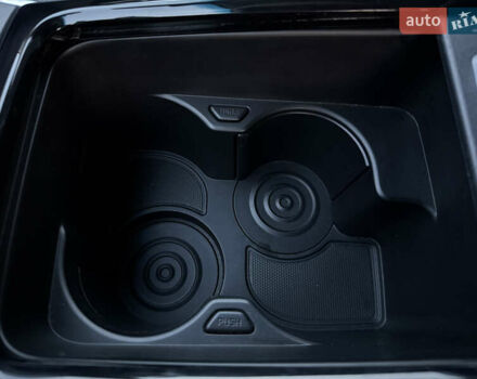 Белый Киа Niro, объемом двигателя 0 л и пробегом 53 тыс. км за 24400 $, фото 62 на Automoto.ua