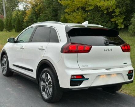 Білий Кіа Niro, об'ємом двигуна 0 л та пробігом 10 тис. км за 17000 $, фото 4 на Automoto.ua