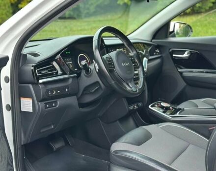 Белый Киа Niro, объемом двигателя 0 л и пробегом 15 тыс. км за 9600 $, фото 10 на Automoto.ua
