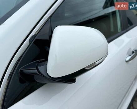 Белый Киа Niro, объемом двигателя 0 л и пробегом 31 тыс. км за 24900 $, фото 9 на Automoto.ua