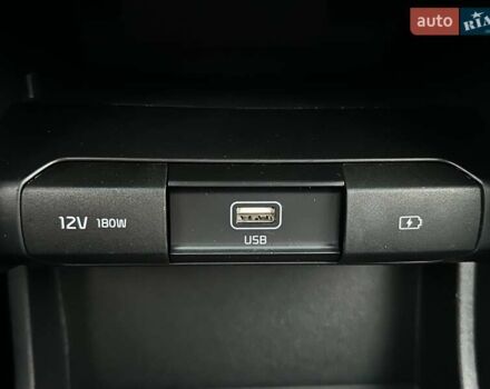 Белый Киа Niro, объемом двигателя 0 л и пробегом 31 тыс. км за 24900 $, фото 57 на Automoto.ua