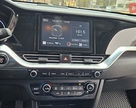 Белый Киа Niro, объемом двигателя 0 л и пробегом 131 тыс. км за 19999 $, фото 19 на Automoto.ua