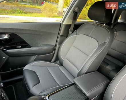 Белый Киа Niro, объемом двигателя 0 л и пробегом 57 тыс. км за 23868 $, фото 49 на Automoto.ua