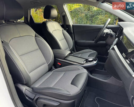 Белый Киа Niro, объемом двигателя 0 л и пробегом 57 тыс. км за 23868 $, фото 62 на Automoto.ua