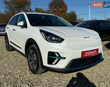 Білий Кіа Niro, об'ємом двигуна 0 л та пробігом 44 тис. км за 24500 $, фото 23 на Automoto.ua