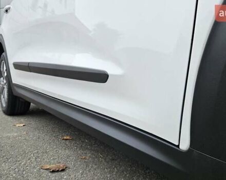 Белый Киа Niro, объемом двигателя 0 л и пробегом 131 тыс. км за 19999 $, фото 12 на Automoto.ua