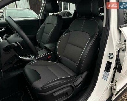 Белый Киа Niro, объемом двигателя 0 л и пробегом 31 тыс. км за 24900 $, фото 1 на Automoto.ua