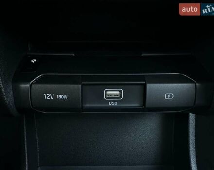 Білий Кіа Niro, об'ємом двигуна 0 л та пробігом 31 тис. км за 24800 $, фото 62 на Automoto.ua