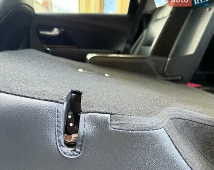 Белый Киа Niro, объемом двигателя 0 л и пробегом 94 тыс. км за 21900 $, фото 119 на Automoto.ua