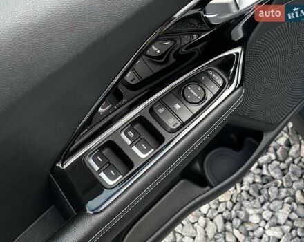 Белый Киа Niro, объемом двигателя 0 л и пробегом 58 тыс. км за 24300 $, фото 32 на Automoto.ua