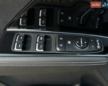 Белый Киа Niro, объемом двигателя 0 л и пробегом 53 тыс. км за 24400 $, фото 30 на Automoto.ua