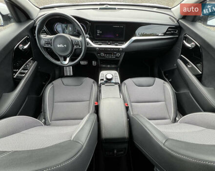 Білий Кіа Niro, об'ємом двигуна 0 л та пробігом 55 тис. км за 23526 $, фото 47 на Automoto.ua