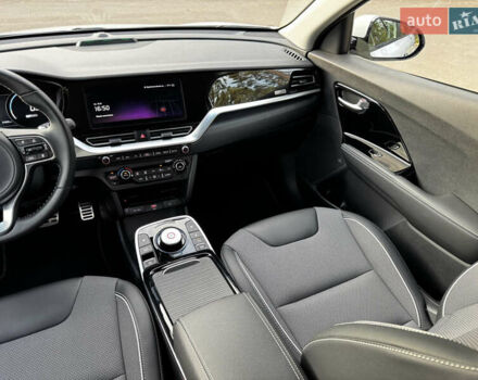 Белый Киа Niro, объемом двигателя 0 л и пробегом 44 тыс. км за 24600 $, фото 49 на Automoto.ua
