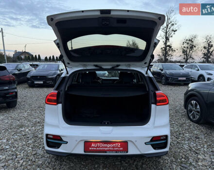 Белый Киа Niro, объемом двигателя 0 л и пробегом 44 тыс. км за 24900 $, фото 93 на Automoto.ua