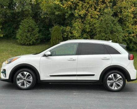 Белый Киа Niro, объемом двигателя 0 л и пробегом 13 тыс. км за 12000 $, фото 3 на Automoto.ua