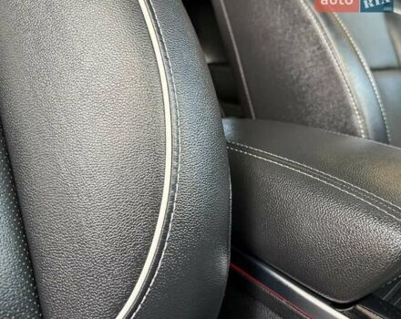 Белый Киа Niro, объемом двигателя 0 л и пробегом 94 тыс. км за 21900 $, фото 147 на Automoto.ua