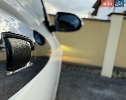 Белый Киа Niro, объемом двигателя 0 л и пробегом 94 тыс. км за 21900 $, фото 45 на Automoto.ua