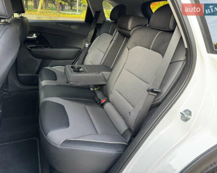 Белый Киа Niro, объемом двигателя 0 л и пробегом 57 тыс. км за 23868 $, фото 70 на Automoto.ua