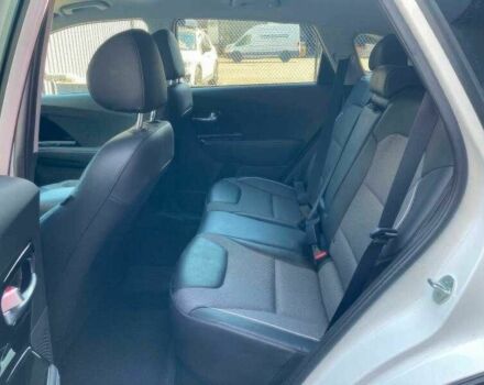 Белый Киа Niro, объемом двигателя 0 л и пробегом 35 тыс. км за 14500 $, фото 10 на Automoto.ua
