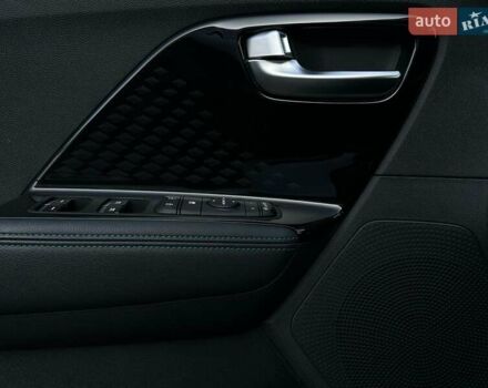 Білий Кіа Niro, об'ємом двигуна 0 л та пробігом 59 тис. км за 24900 $, фото 4 на Automoto.ua