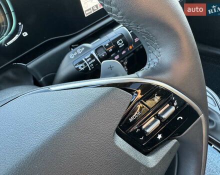Білий Кіа Niro, об'ємом двигуна 1.58 л та пробігом 61 тис. км за 25990 $, фото 20 на Automoto.ua