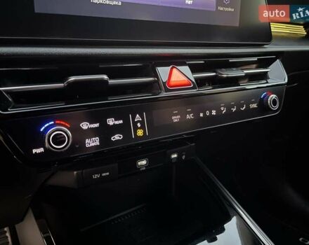 Білий Кіа Niro, об'ємом двигуна 0 л та пробігом 90 тис. км за 25300 $, фото 36 на Automoto.ua