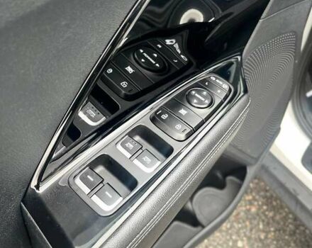 Кіа Niro 2022 у Кропивницькому (Кіровограді) на Automoto.ua Білий Кіа Niro, об'ємом двигуна 0 л та пробігом 68 тис. км за 20600 $, фото 7 на Automoto.ua