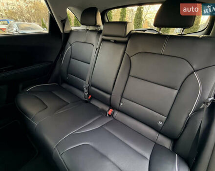 Білий Кіа Niro, об'ємом двигуна 0 л та пробігом 30 тис. км за 24700 $, фото 24 на Automoto.ua