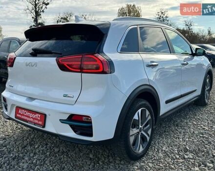Білий Кіа Niro, об'ємом двигуна 0 л та пробігом 31 тис. км за 24800 $, фото 24 на Automoto.ua