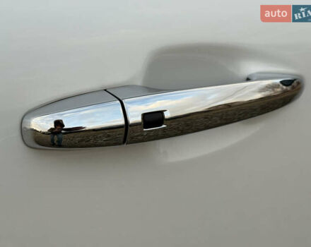 Белый Киа Niro, объемом двигателя 0 л и пробегом 53 тыс. км за 24400 $, фото 24 на Automoto.ua