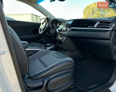 Білий Кіа Niro, об'ємом двигуна 0 л та пробігом 31 тис. км за 24800 $, фото 96 на Automoto.ua