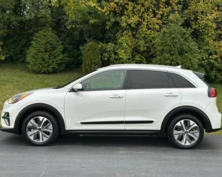 Белый Киа Niro, объемом двигателя 0 л и пробегом 28 тыс. км за 7800 $, фото 4 на Automoto.ua
