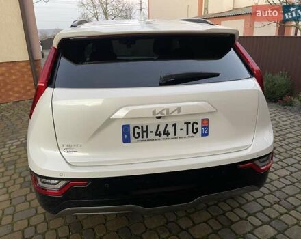 Білий Кіа Niro, об'ємом двигуна 0 л та пробігом 90 тис. км за 25300 $, фото 7 на Automoto.ua