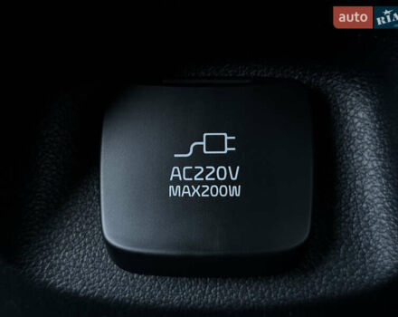 Білий Кіа Niro, об'ємом двигуна 0 л та пробігом 44 тис. км за 24500 $, фото 9 на Automoto.ua