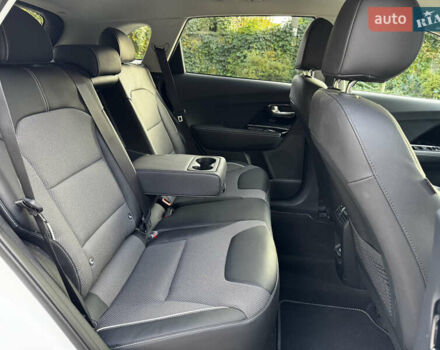 Белый Киа Niro, объемом двигателя 0 л и пробегом 44 тыс. км за 24600 $, фото 51 на Automoto.ua