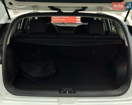 Белый Киа Niro, объемом двигателя 0 л и пробегом 47 тыс. км за 24900 $, фото 93 на Automoto.ua