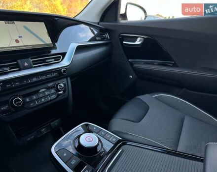 Білий Кіа Niro, об'ємом двигуна 0 л та пробігом 31 тис. км за 24800 $, фото 71 на Automoto.ua