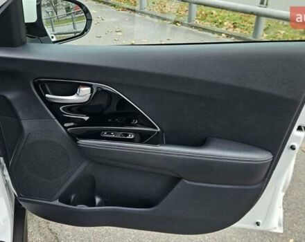 Белый Киа Niro, объемом двигателя 0 л и пробегом 131 тыс. км за 19999 $, фото 34 на Automoto.ua