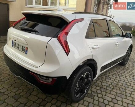 Білий Кіа Niro, об'ємом двигуна 0 л та пробігом 90 тис. км за 25300 $, фото 8 на Automoto.ua