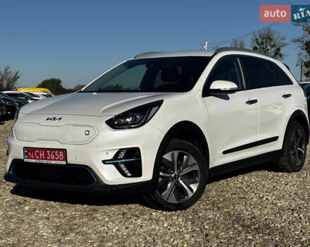 Білий Кіа Niro, об'ємом двигуна 0 л та пробігом 44 тис. км за 23900 $, фото 12 на Automoto.ua