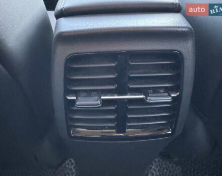 Білий Кіа Niro, об'ємом двигуна 1.58 л та пробігом 61 тис. км за 25990 $, фото 30 на Automoto.ua