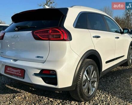 Білий Кіа Niro, об'ємом двигуна 0 л та пробігом 59 тис. км за 24900 $, фото 23 на Automoto.ua