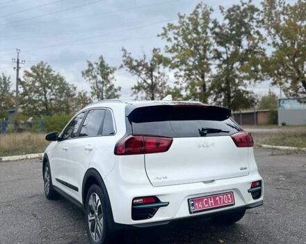 Кіа Niro 2022 у Кропивницькому (Кіровограді) на Automoto.ua Білий Кіа Niro, об'ємом двигуна 0 л та пробігом 68 тис. км за 20600 $, фото 1 на Automoto.ua