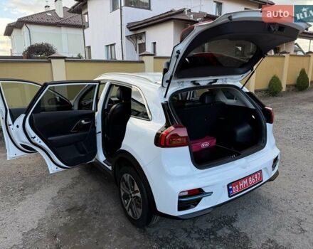 Белый Киа Niro, объемом двигателя 0 л и пробегом 94 тыс. км за 21900 $, фото 63 на Automoto.ua