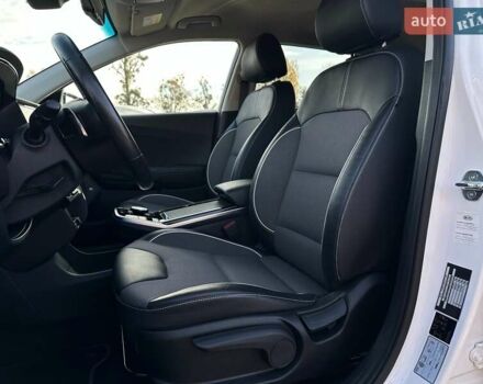 Білий Кіа Niro, об'ємом двигуна 0 л та пробігом 31 тис. км за 24800 $, фото 36 на Automoto.ua