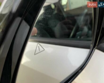 Білий Кіа Niro, об'ємом двигуна 0 л та пробігом 90 тис. км за 25300 $, фото 19 на Automoto.ua