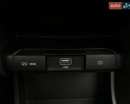 Белый Киа Niro, объемом двигателя 0 л и пробегом 52 тыс. км за 24300 $, фото 47 на Automoto.ua