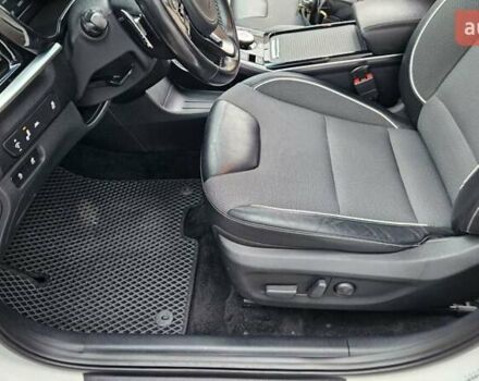 Белый Киа Niro, объемом двигателя 0 л и пробегом 131 тыс. км за 19999 $, фото 26 на Automoto.ua